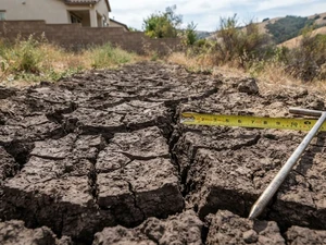 How Expansive Clay Soil in the Bay Area Affects Your New Home Foundation